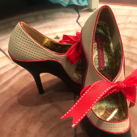 bordello Shoes - Bordello spectators sz 8(fit like 7-1/2) BNWOT